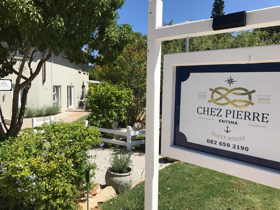 Property building, Property logo or sign, Garden, Street view