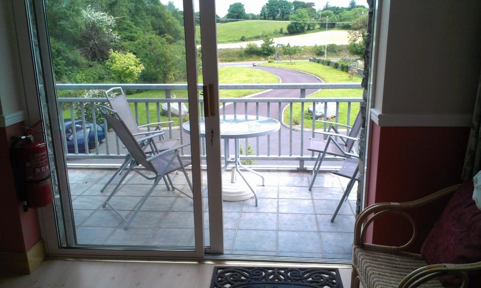 Day, Balcony/Terrace, Living room