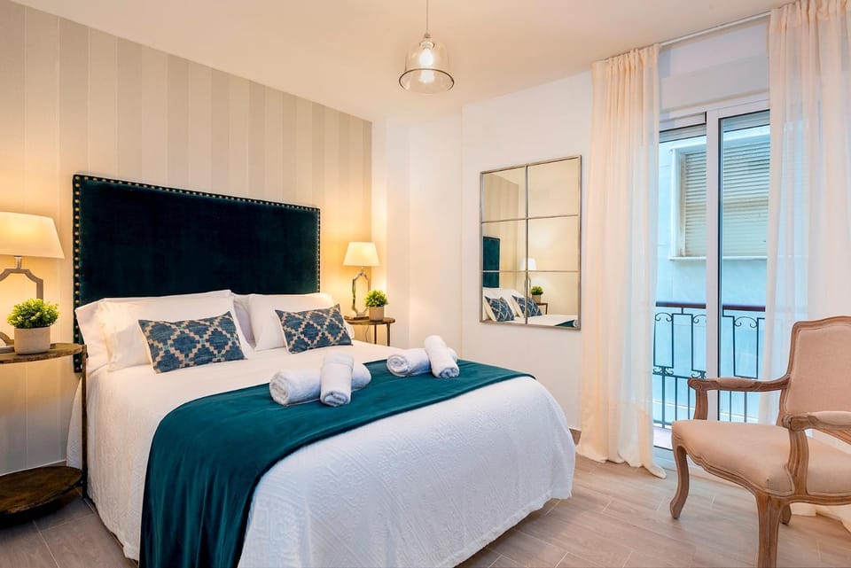 Bed, Balcony/Terrace, Other, Photo of the whole room, Bedroom