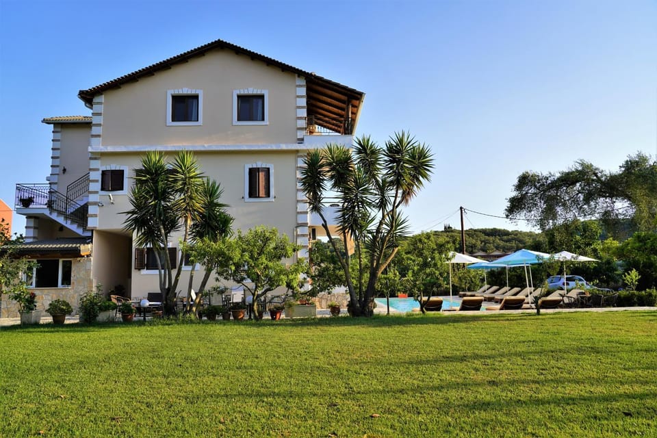 Property building, Garden