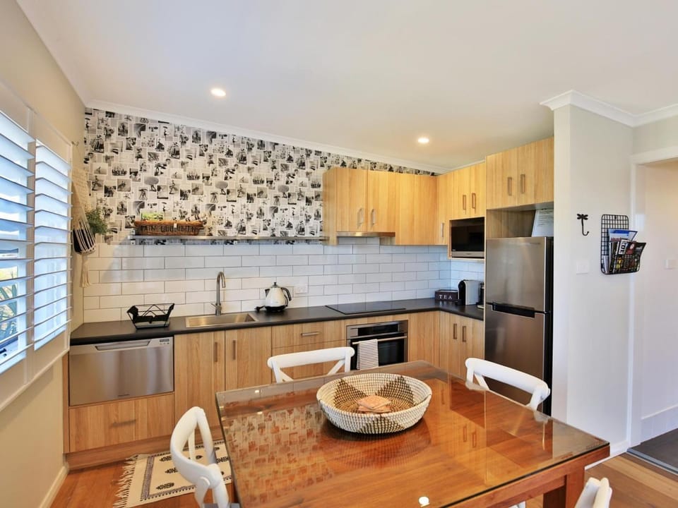 Jervis Bay Beach Shack I Pet Friendly House in Huskisson