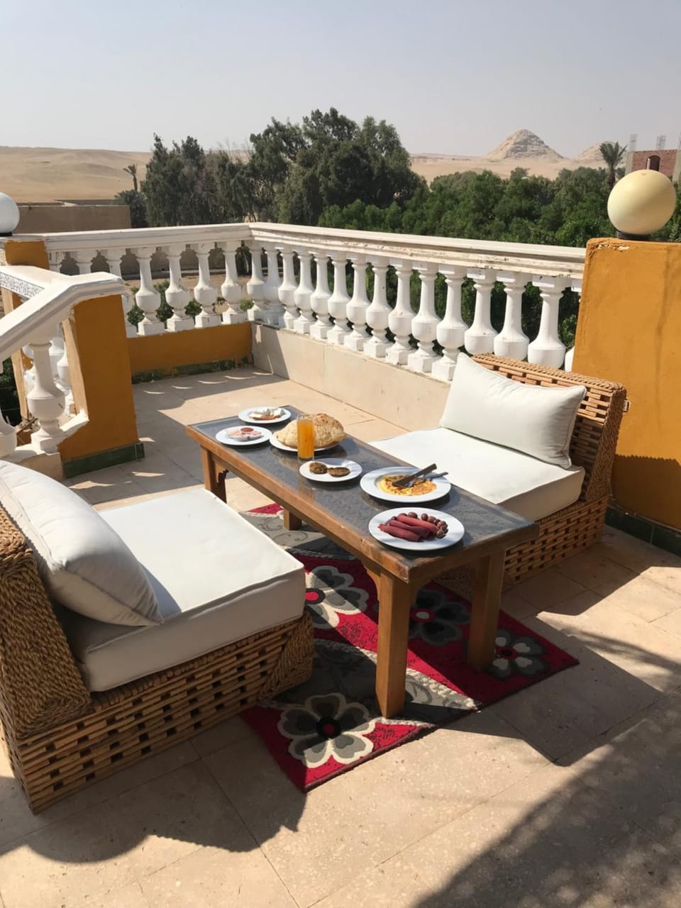 Sakkara pyramid inn hotel Bed and Breakfast in Egypt