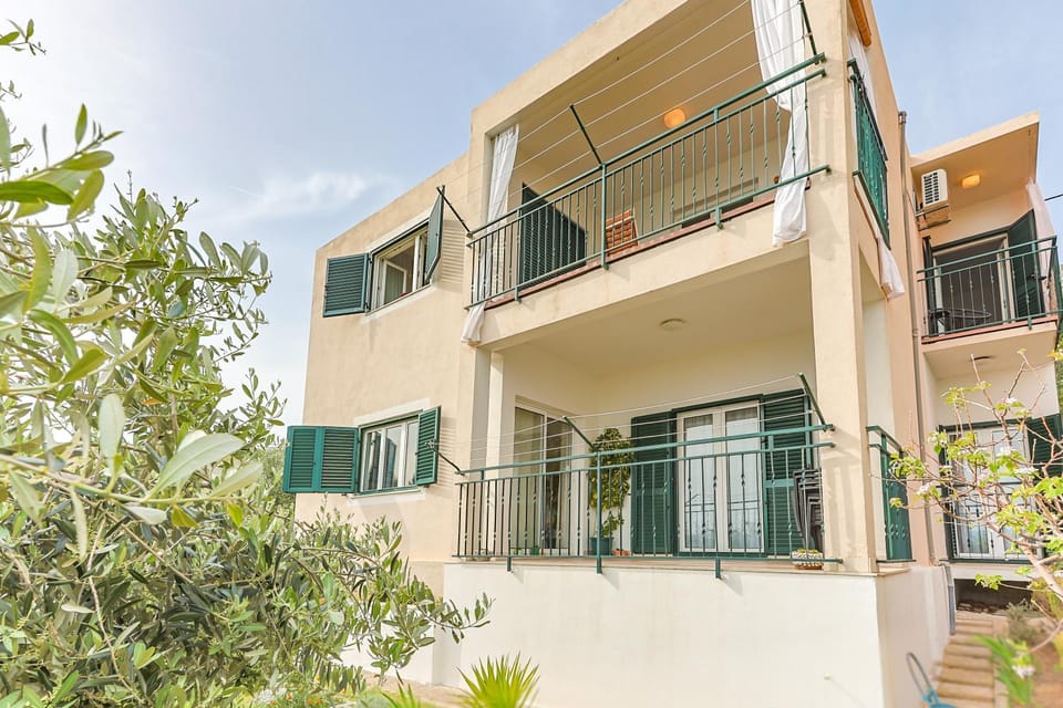 Property building, Balcony/Terrace