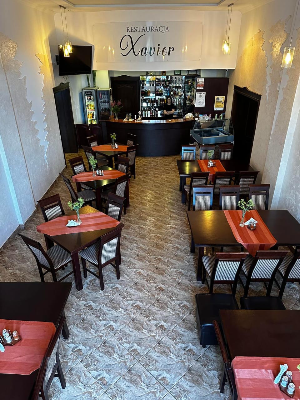 Restaurant/places to eat, Lounge or bar