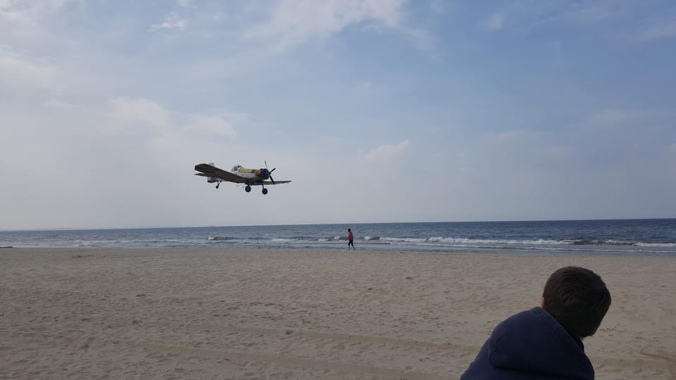 Neighbourhood, Natural landscape, Beach