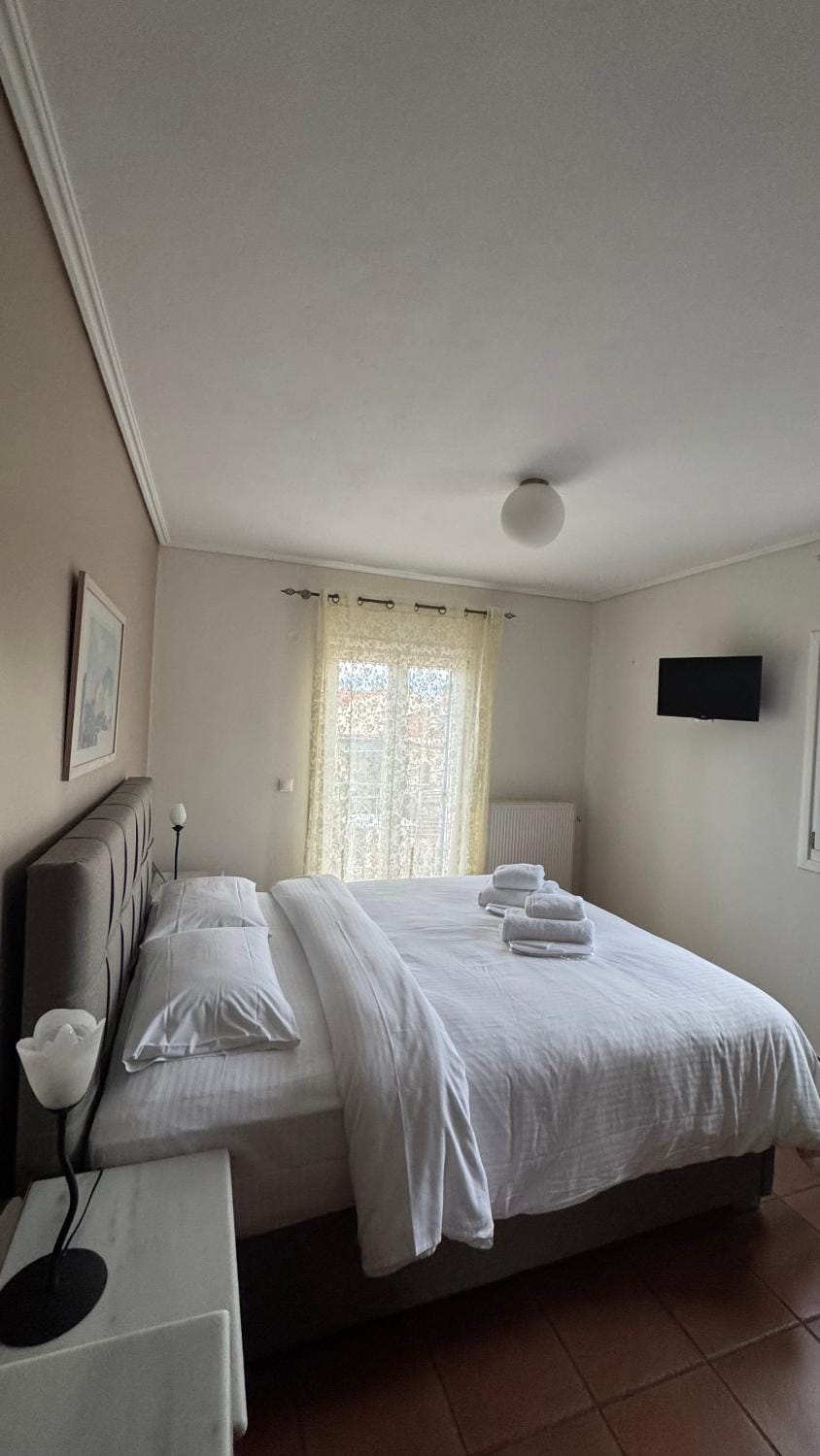 Mira Mare Hotel, Galaxidi Apartment hotel in Peloponnese, Western Greece and the Ionian