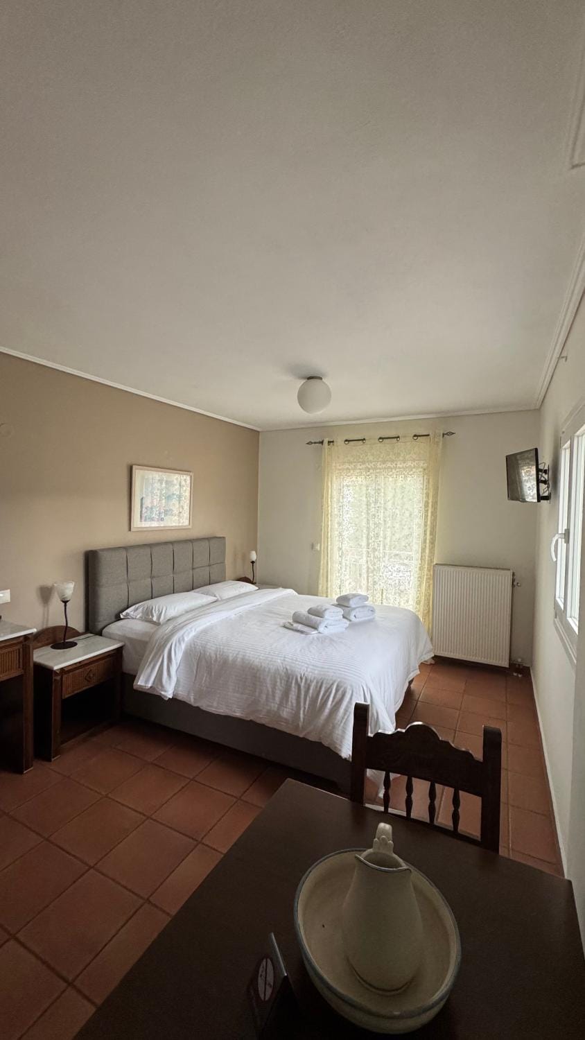 Mira Mare Hotel, Galaxidi Apartment hotel in Peloponnese, Western Greece and the Ionian