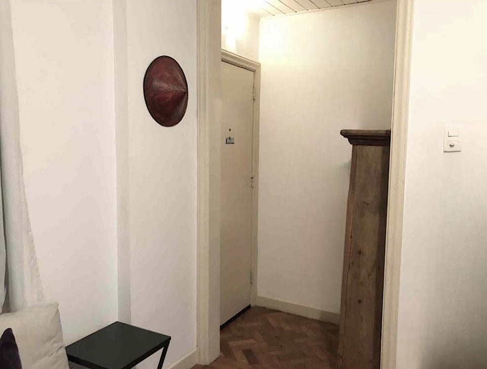 Leblon Apartamento completo 2 quadras da praia e do metrô Apartment in Rio de Janeiro