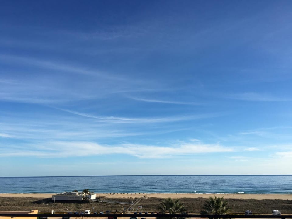 Nearby landmark, Restaurant/places to eat, Natural landscape, View (from property/room), View (from property/room), Sea view, Sea view, acessibility