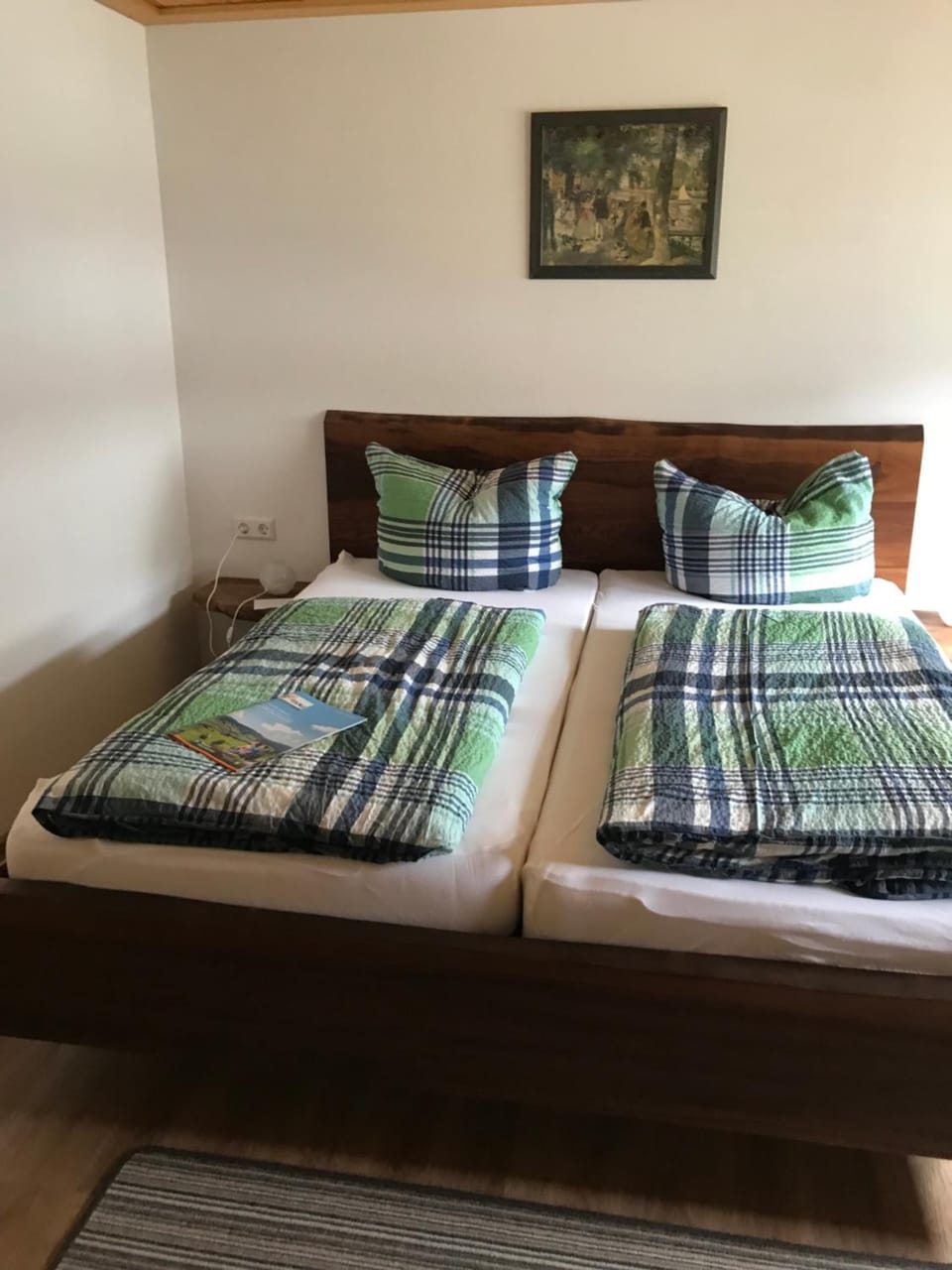 Bed, Photo of the whole room
