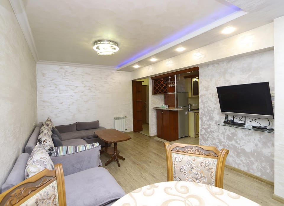 TV and multimedia, Living room, Dining area
