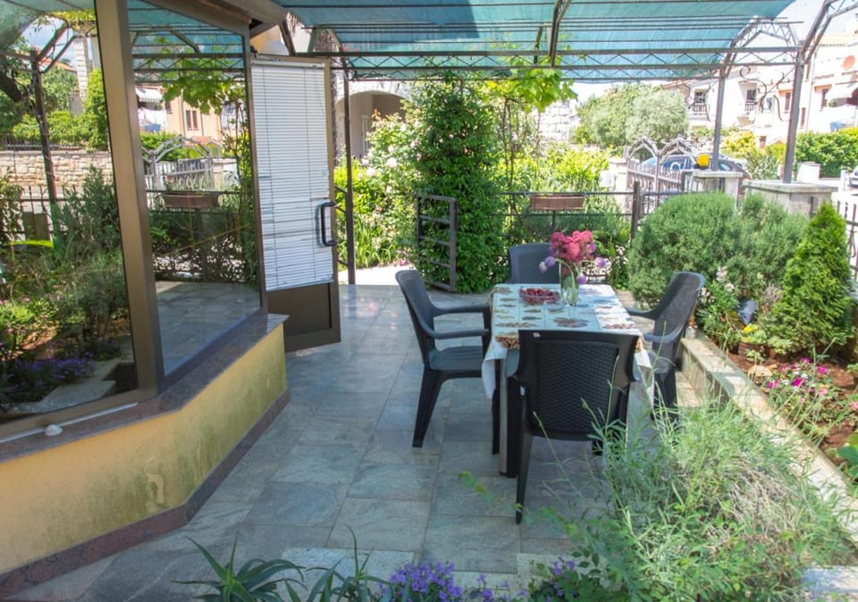 Patio, Day