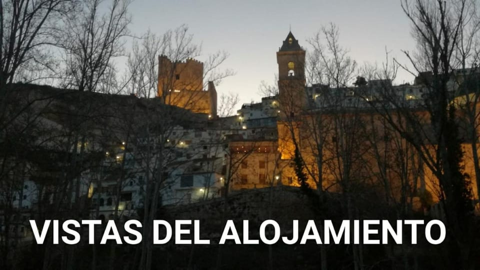 Apartamentos Los Robles Apartment in Alcalá del Júcar
