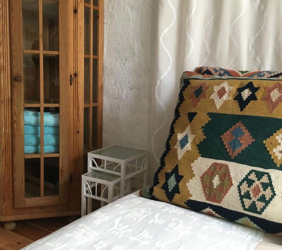 Decorative detail, Bedroom