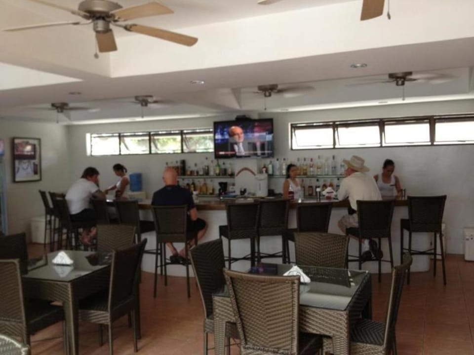 Restaurant/places to eat, Food and drinks, Drinks