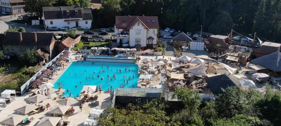 Bird's eye view, Pool view, Swimming pool, sunbed