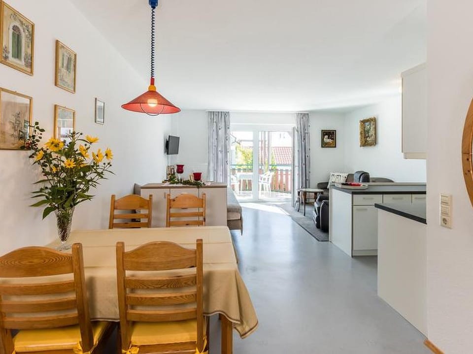 Property building, Kitchen or kitchenette, Living room