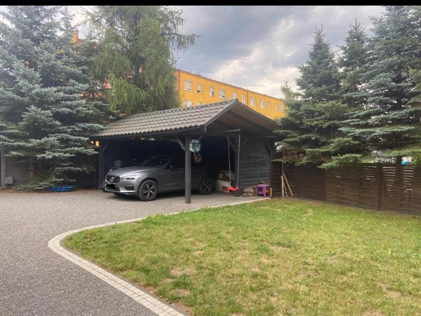 Red Rose Apartament -Parking -Taras- Faktura VAT Apartment in Poland