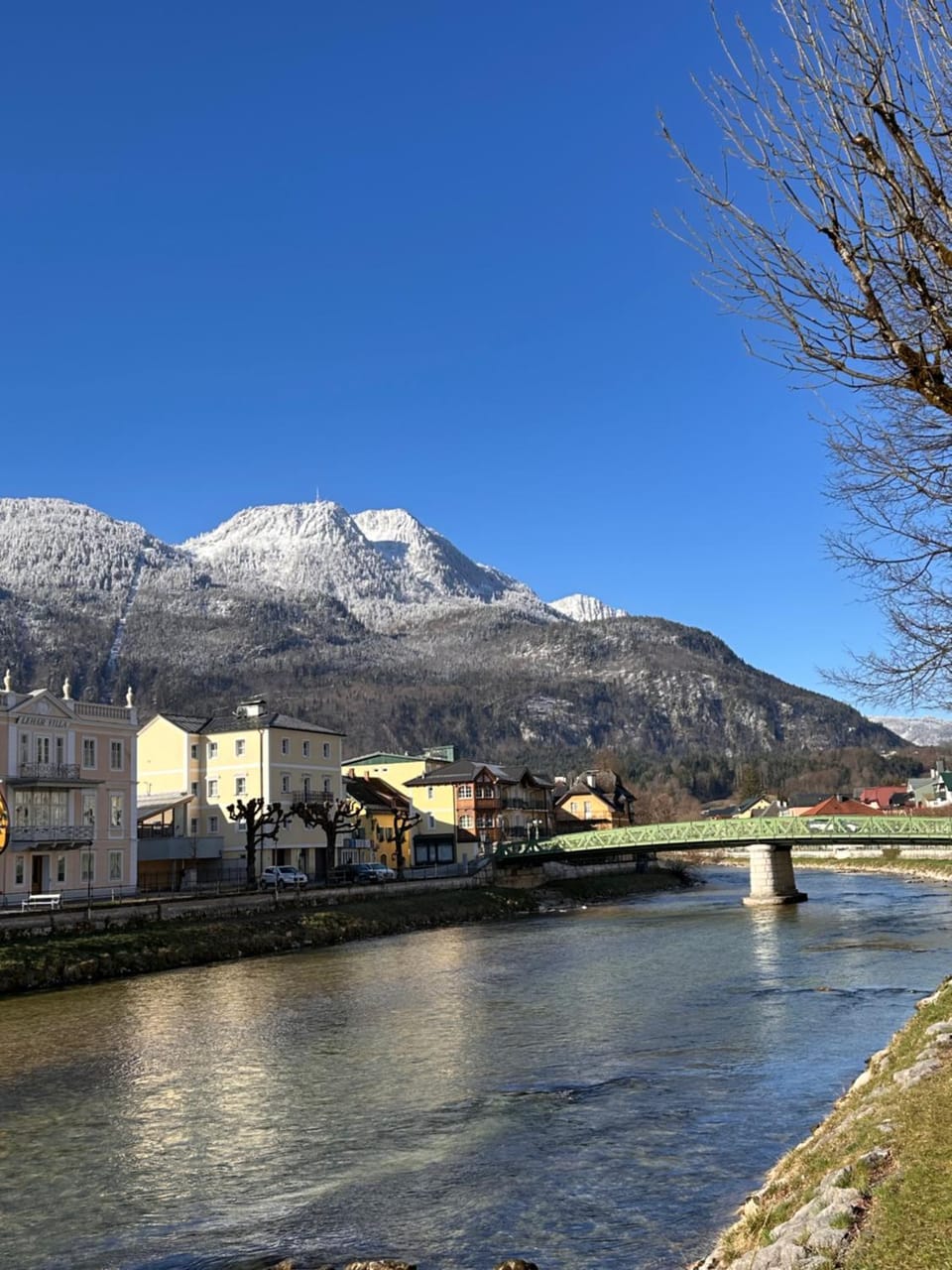 Nearby landmark, Natural landscape