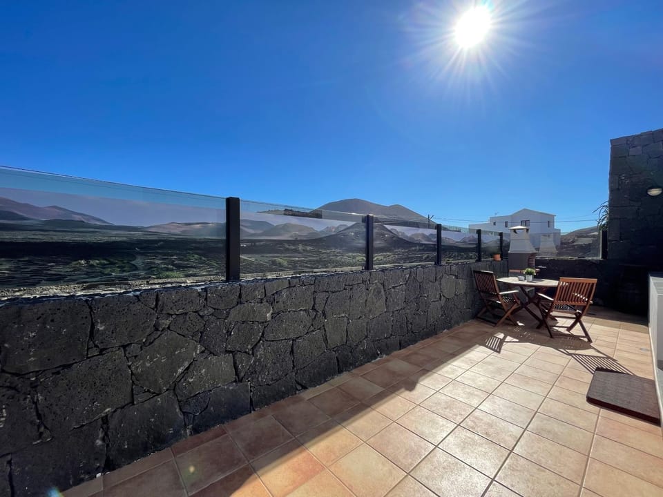 Off site, BBQ facilities, Balcony/Terrace