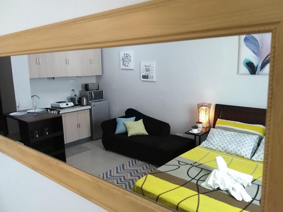 Mak'z Condo Place Hotel in Lapu-Lapu City