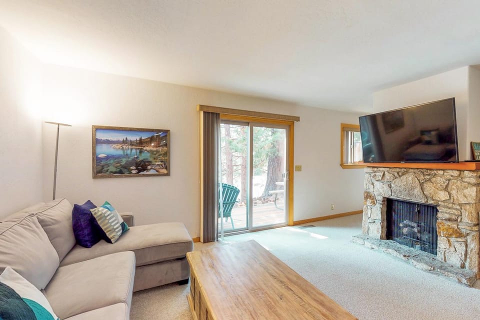 Sierra Sky Apartment in Dollar Point