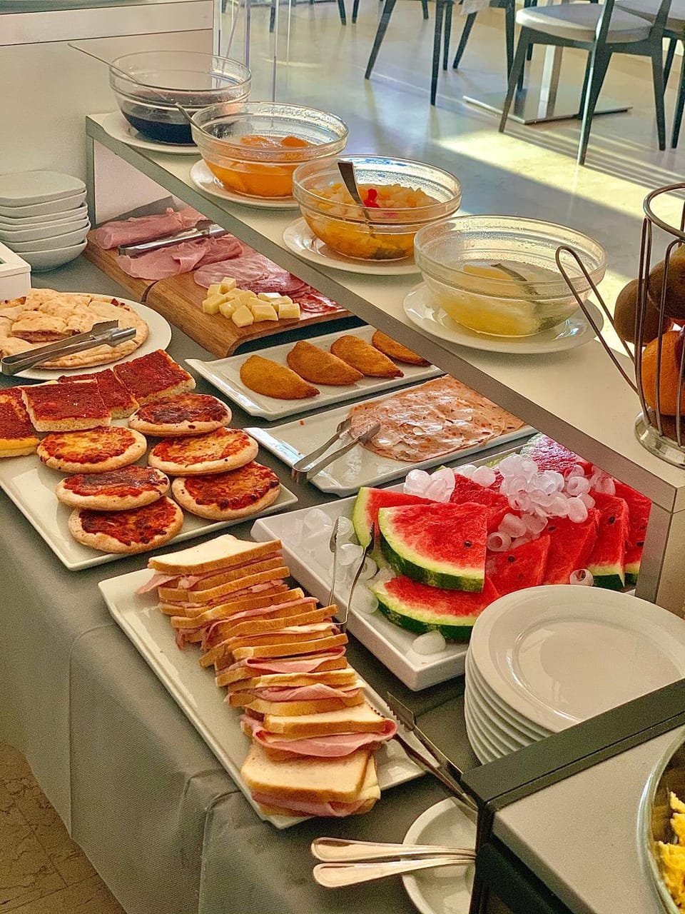 Food and drinks, Breakfast, Continental breakfast