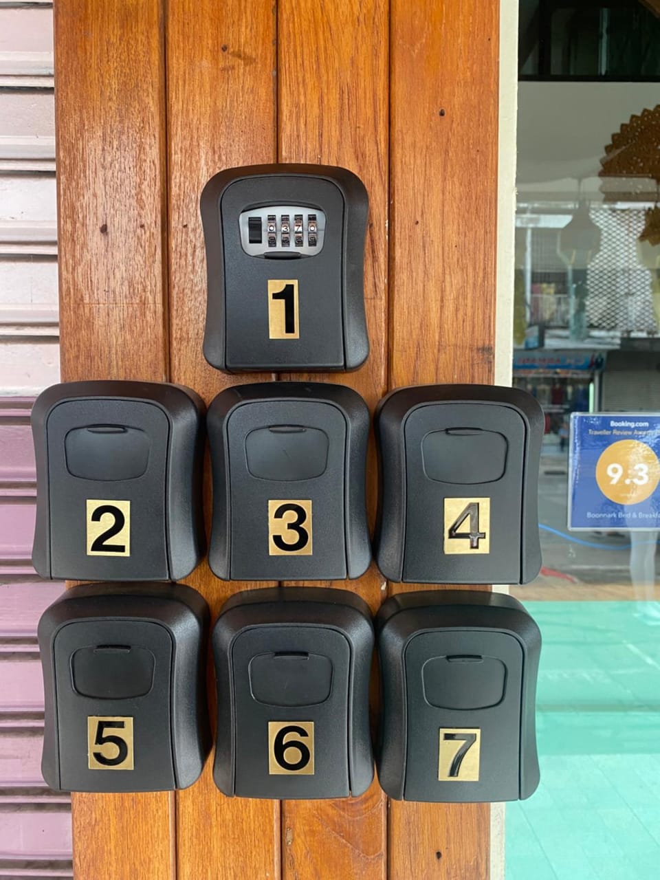 Boonnark Bed Night Bazaar no car parking Vacation rental in Chiang Mai