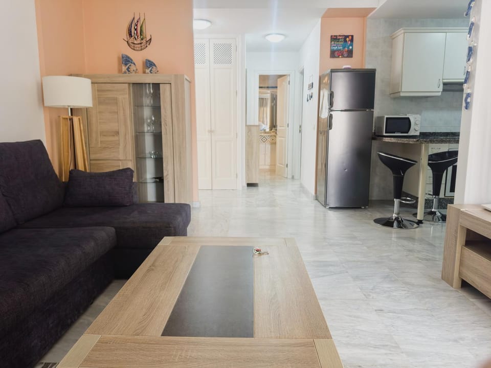 Dinastia B403 by Tenerife Rental & Sales Apartment in Los Cristianos