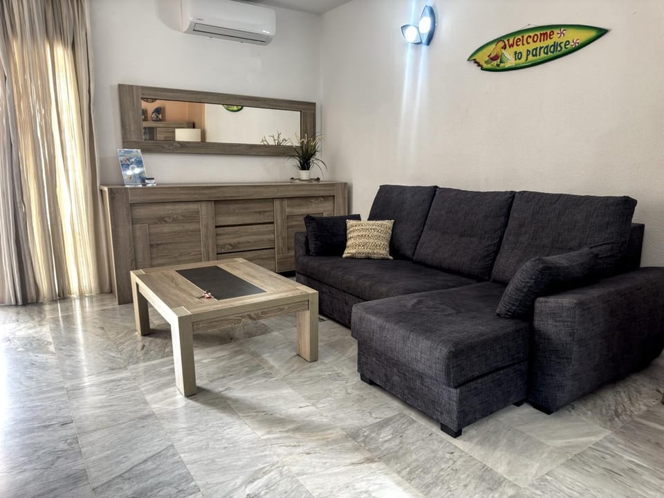 Dinastia B403 by Tenerife Rental & Sales Apartment in Los Cristianos