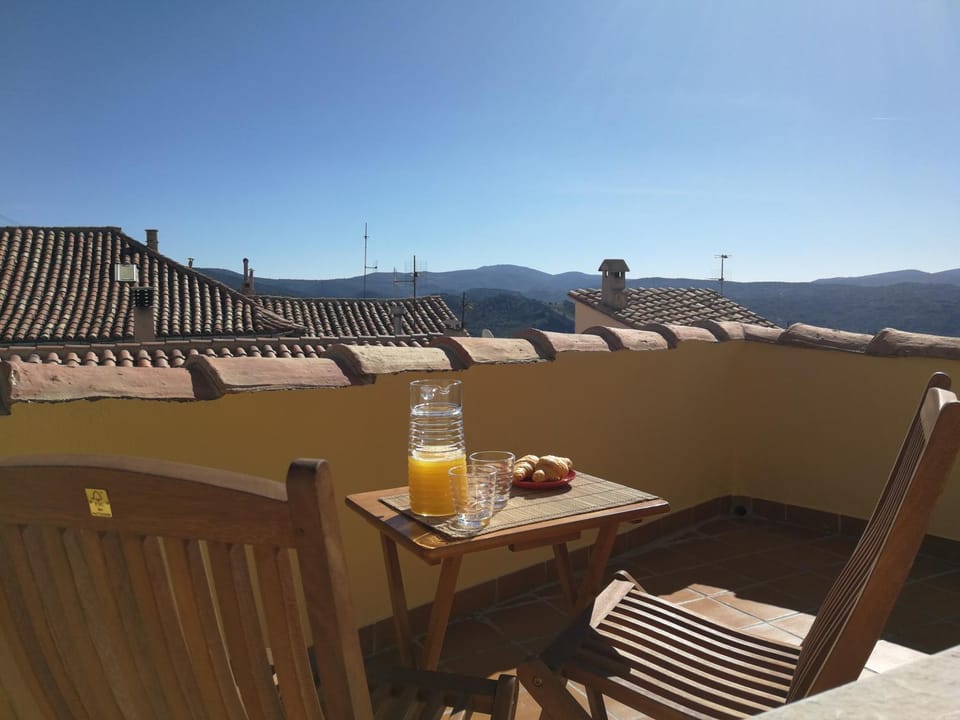 Balcony/Terrace, City view