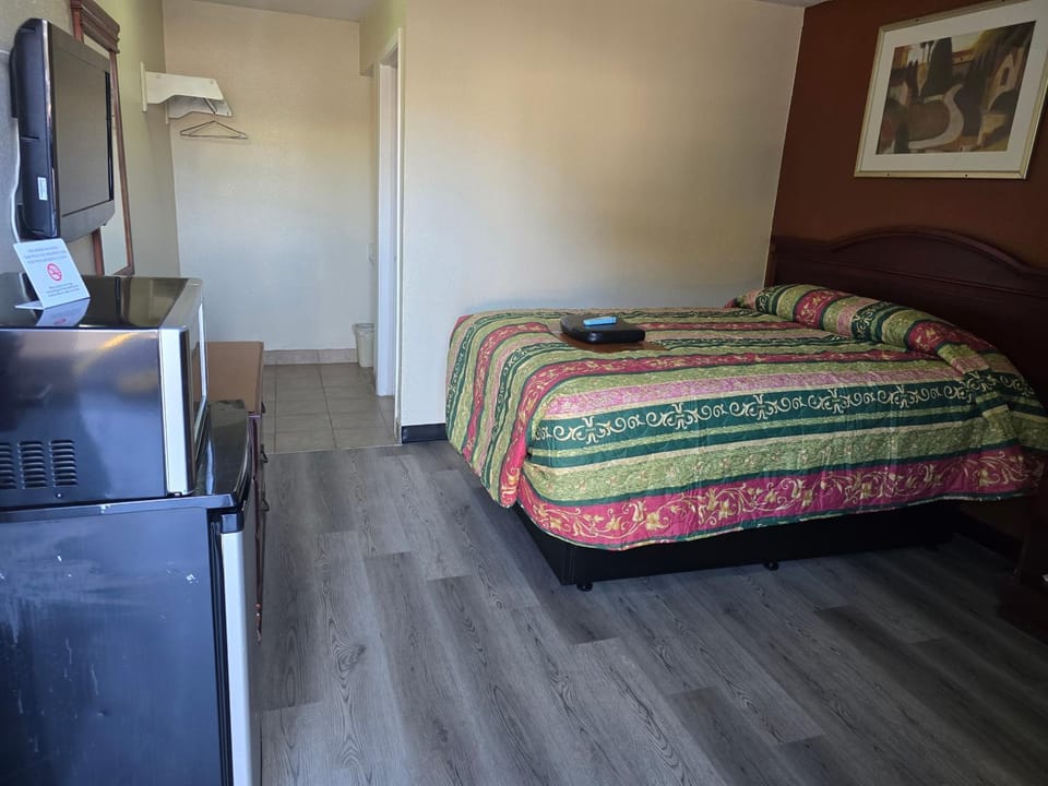 Carpet Inn Motel in Opelika