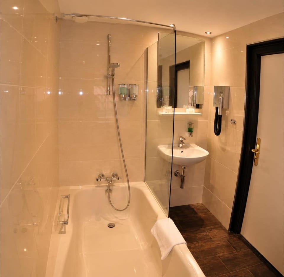 Budget Hotel Le Beau Rivage Hotel in Middelburg