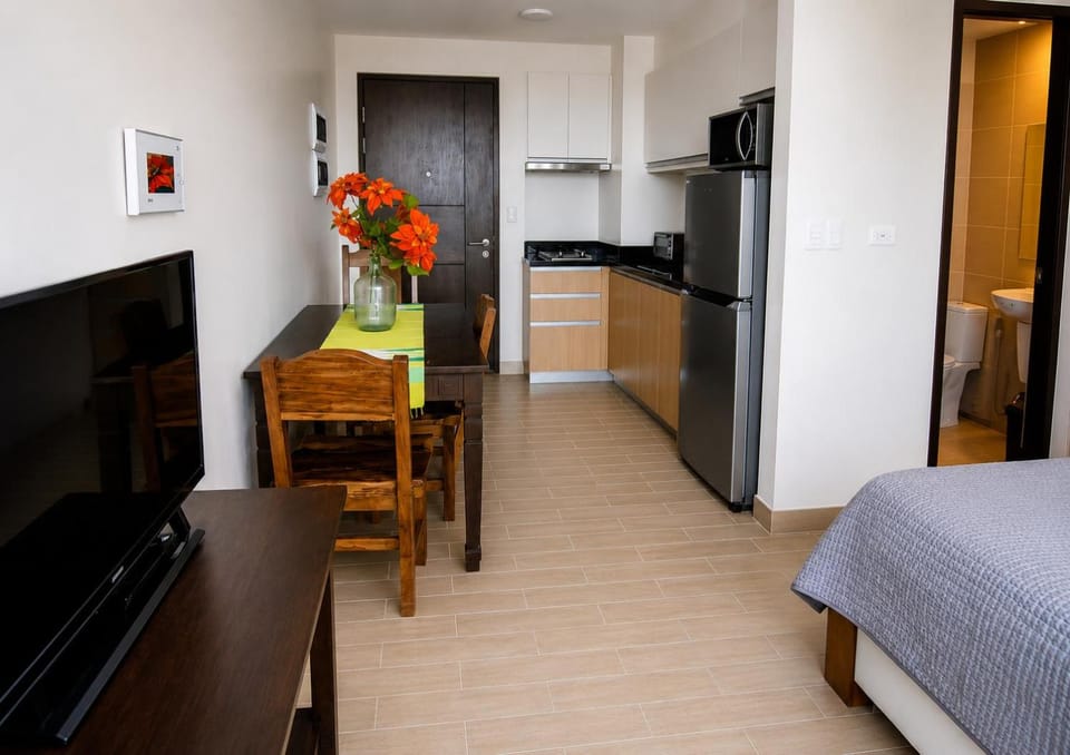 Kitchen or kitchenette, Living room, Dining area