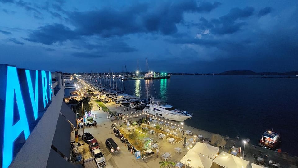 Night, Sea view, Location