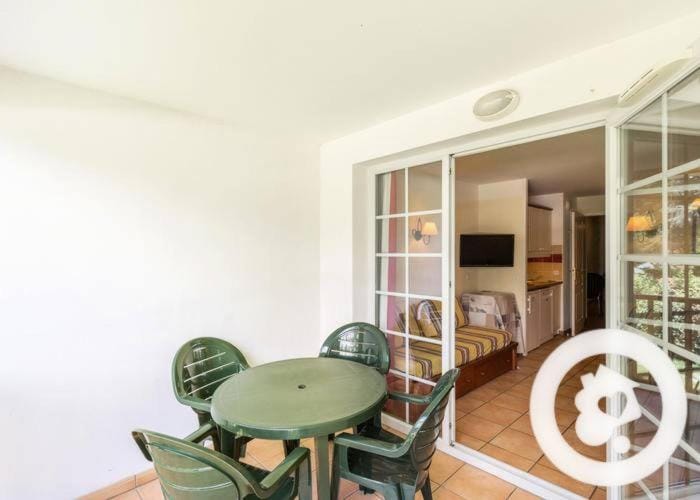 N111, parc d'arradoy-St Jean Pied de Port Apartment in French Basque Country