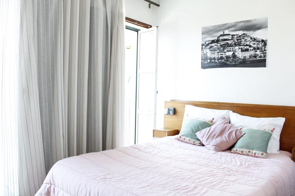 Residencia Coimbra Bed and Breakfast in Coimbra