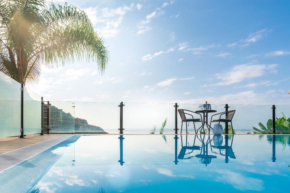 Balcony/Terrace, Swimming pool, Swimming pool