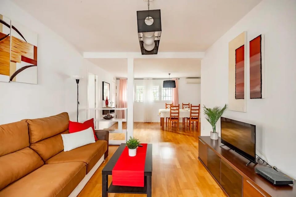 TV and multimedia, Living room, Seating area