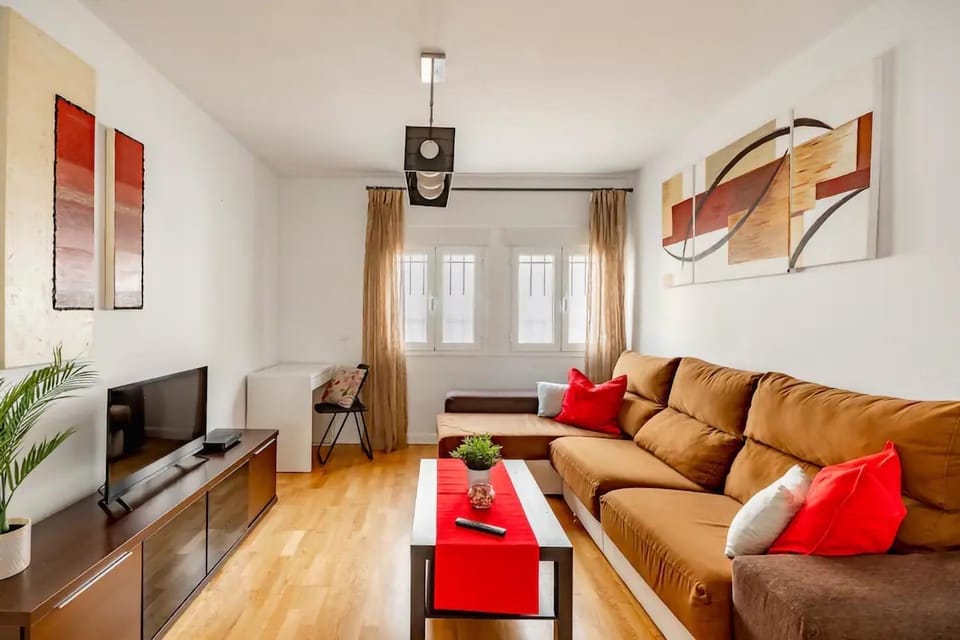 TV and multimedia, Living room, Seating area