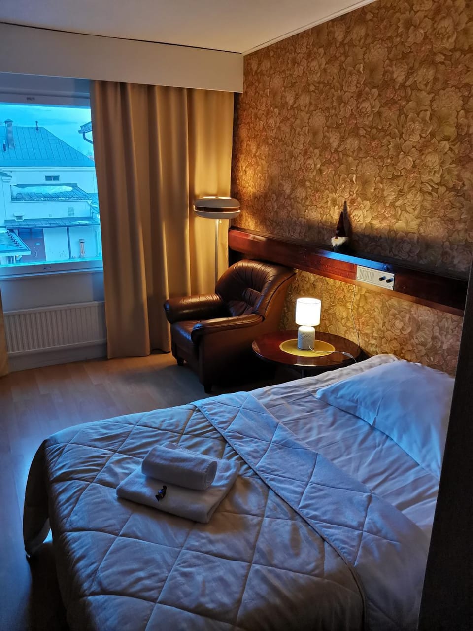 Photo of the whole room