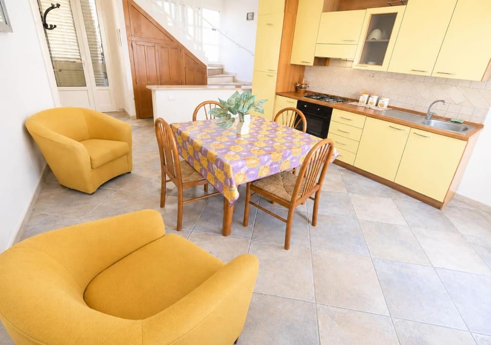 Kitchen or kitchenette, kitchen