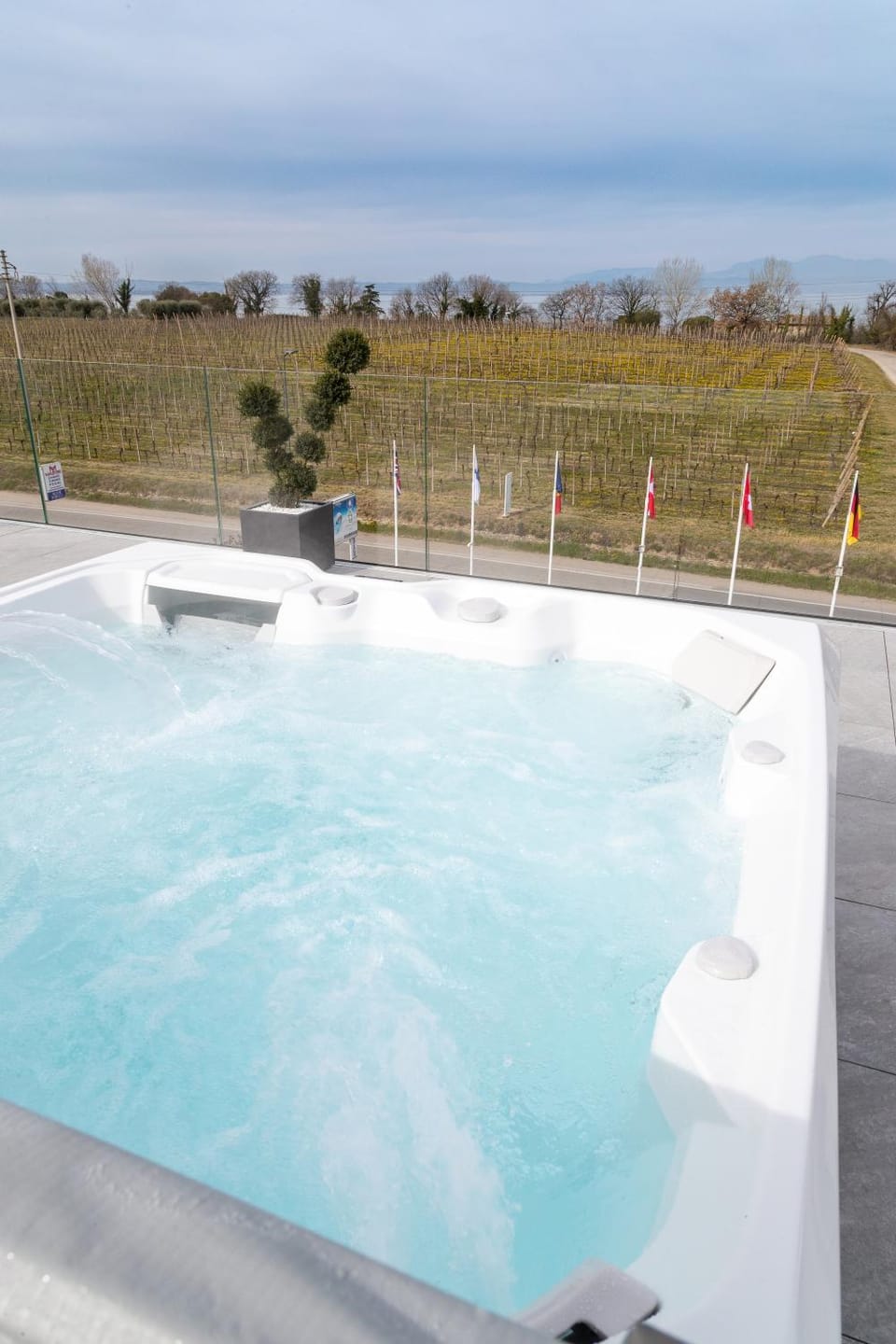 Hot Tub, Hot Tub