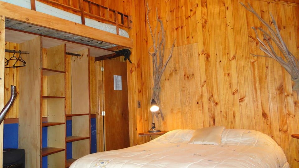 Bed, Bedroom, bunk bed