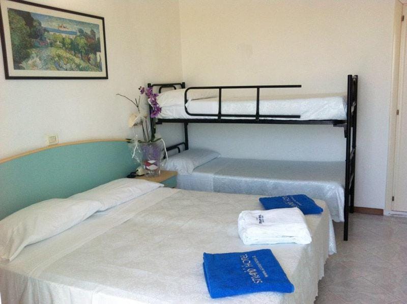 Strand Hotel Hotel in Gabicce Mare