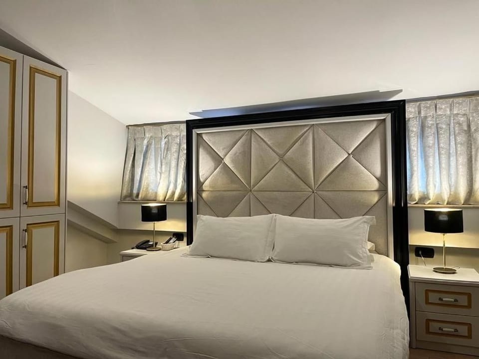 Vila Shard Boutique Hotel Bed and Breakfast in Tirana