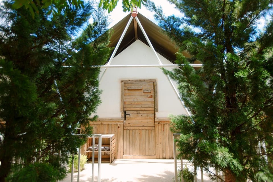 Property building, Garden, Garden view
