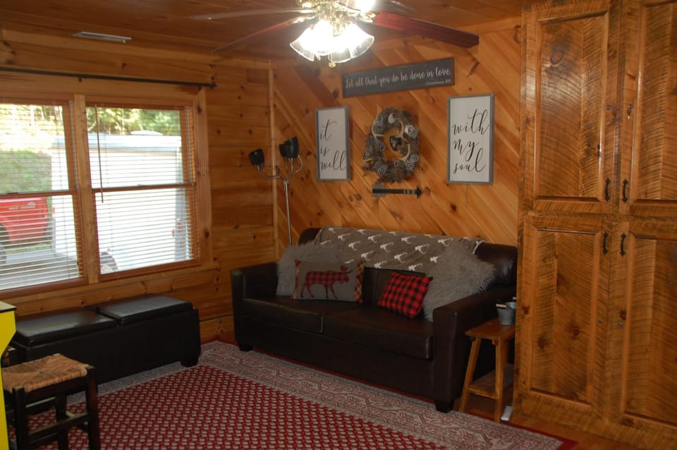 His Promises Cabin Cabin in Sevier County