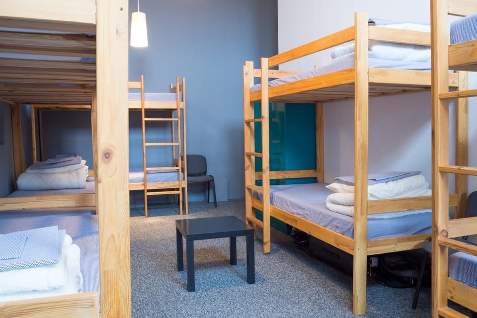 Bed, Photo of the whole room, bunk bed