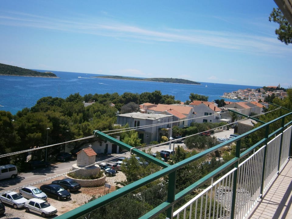 View (from property/room), Balcony/Terrace, Sea view